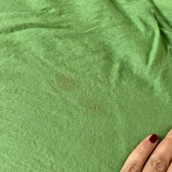 Green 100 percent wool scarf/wrap - Picture 4 of 5